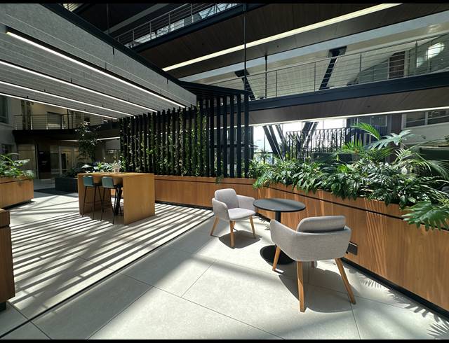 735M² OFFICE TO LET IN SANDTON CENTRAL
